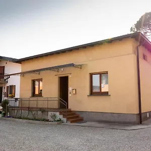 https://ca-elena-lake-como-erba.it-lombardy.com